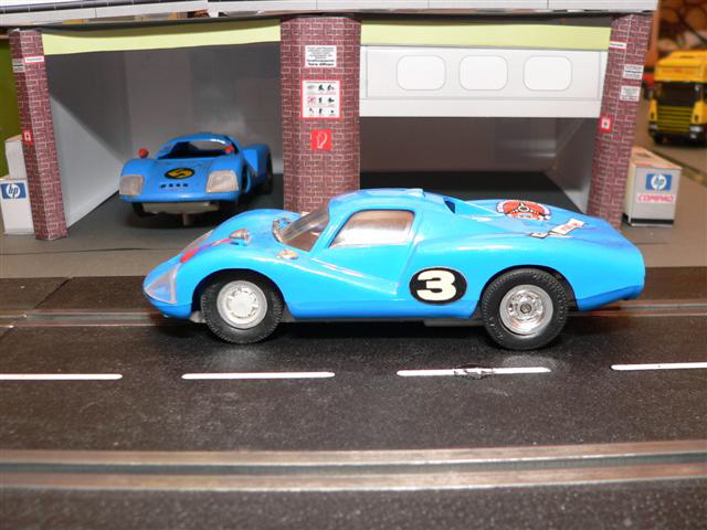 GAMA Rallye Slotcar auf der Strecke