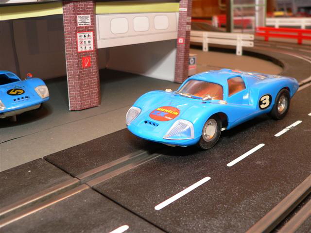 Slotcar auf der GAMA-Bahn